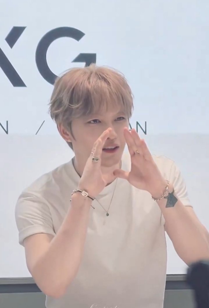 LVuuLqdDqM39818's tweet photo. 😆📣ジェジュン😎おはようございます。ぐっすり😎💤寝れてますか？JX お知らせありがとう❤明日は成都でファンミですね。元気✨✊😎にfighting💪　ジェジュン😎の笑顔にきゅん❤
@bornfreeonekiss 
#ジェジュン #김채종 #jaejoong https://t.co/poNTtkXJDT
