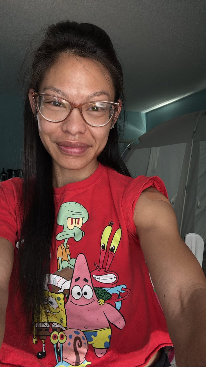 lexisoukhaphaly's tweet photo. Just went to urgent care because I got aloe in my eyes and had an allergic reaction. I’m pretty sure I was older than everyone in that office. However, I was the one wearing my Sponge Bob crop top tee. 😂 #foreveryoung #nerd https://t.co/TR6gEBf7oW