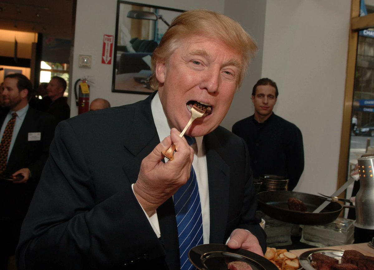 AltcoinDaily's tweet photo. JUST IN: 🇺🇸 President Trump Announces Another Crypto Dinner for Top $TRUMP Holders https://t.co/s4U38HxSGO