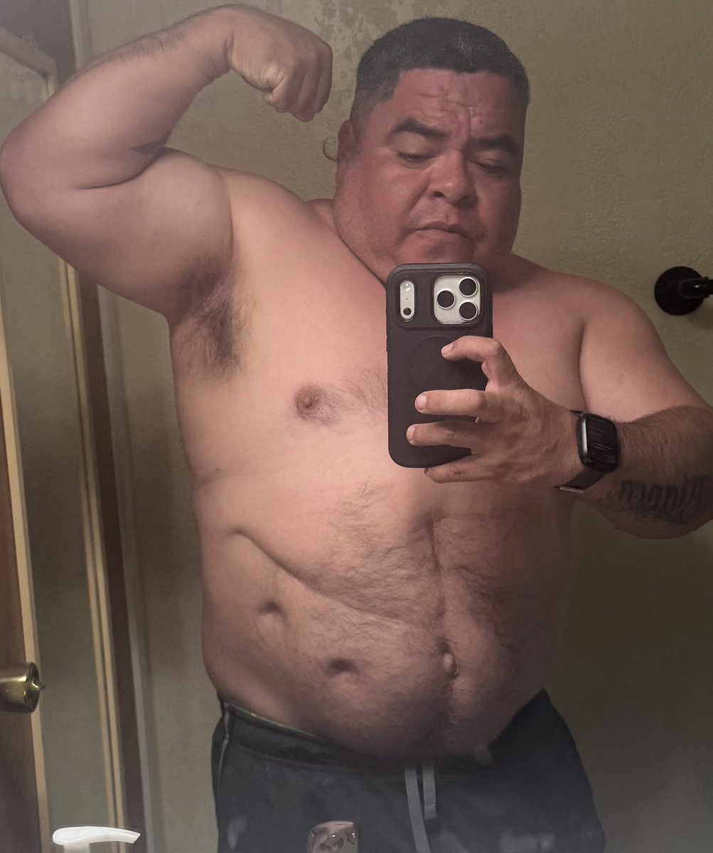 Rube510_'s tweet photo. you don’t have to be extreme with it.. juss stay consistent.. i’ve had to “RESTART” many times cause of medical issues.. but i still find my way back..🗣️😮💨💪🏽❤️🏋🏻♂️#DuesPaid #ChronicallyFIT🇲🇽X🇵🇷 https://t.co/TSLecd7n9w
