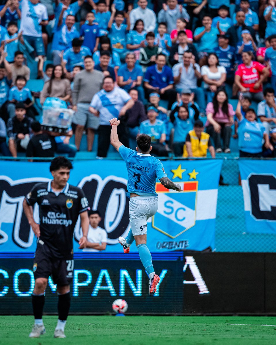 ClubSCristal's tweet photo. SIEMPRE TÚ, SANTIIIII 🪄⚽️🩵

#FuerzaCristal https://t.co/CzhOAFzW5n