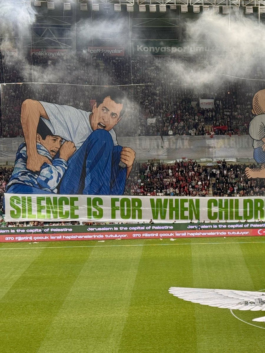IrishUnity's tweet photo. Beautiful tifos from Turkish side Konyaspor who played Palestine in a friendly last night https://t.co/psoy6Gs3mr
