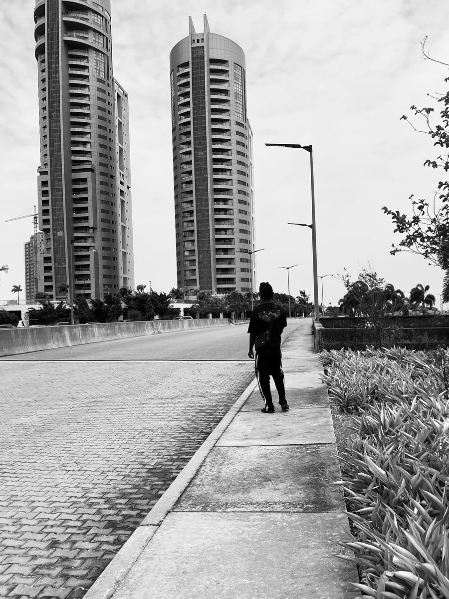 gentleslug01's tweet photo. #lagos 🥲 https://t.co/mWZWd3X2Pg