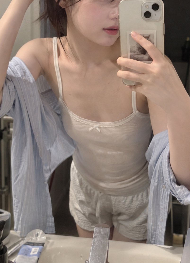 ScottNeutron455's tweet photo. 服着ると胸ないのバレます。

脱いでも期待外れです。

その代わり、触った瞬間から弱いです。

24歳、一人暮らしです。来れますか。 https://t.co/WSNfv5dCDN