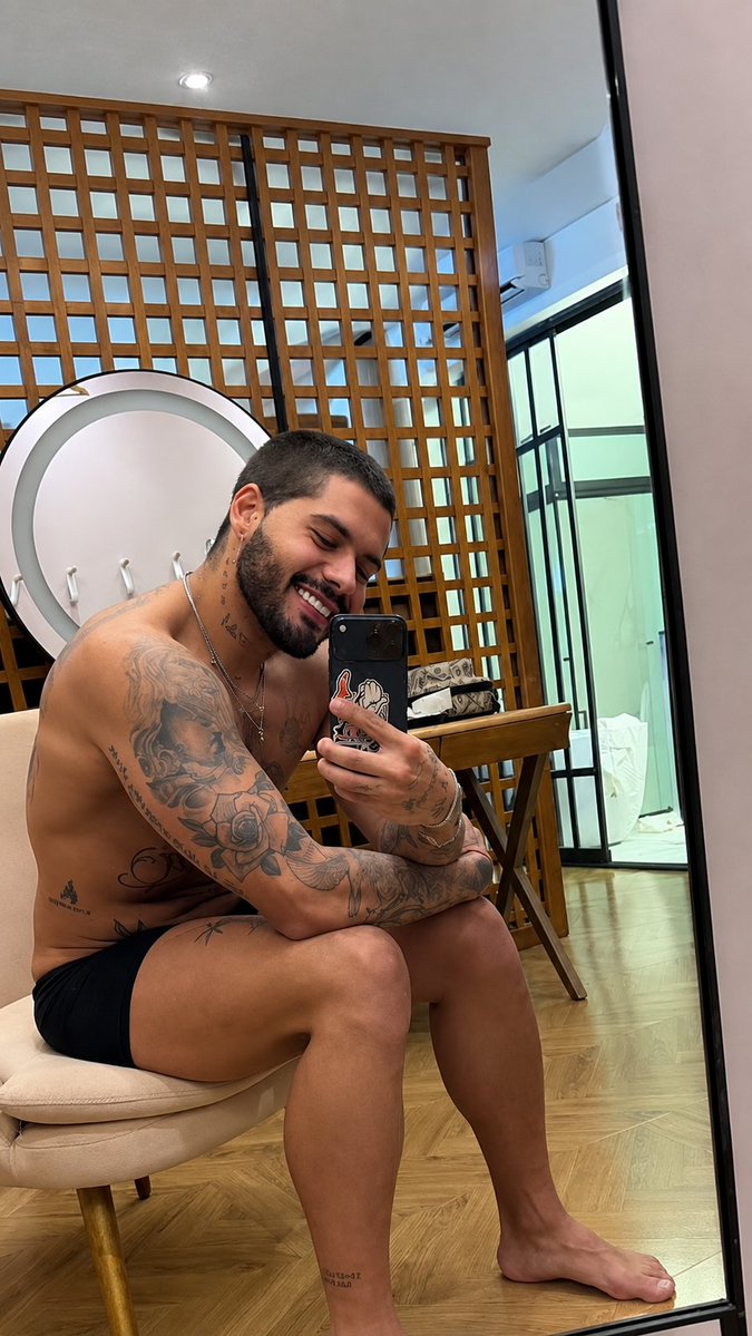 physiqueboys's tweet photo. 💫Zé Felipe💫 https://t.co/DCYCpIOGNP
