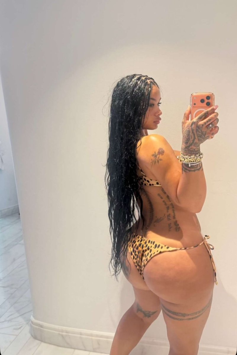Kamilaure's tweet photo. India love 😍🥰 https://t.co/cCFqA5gDHH