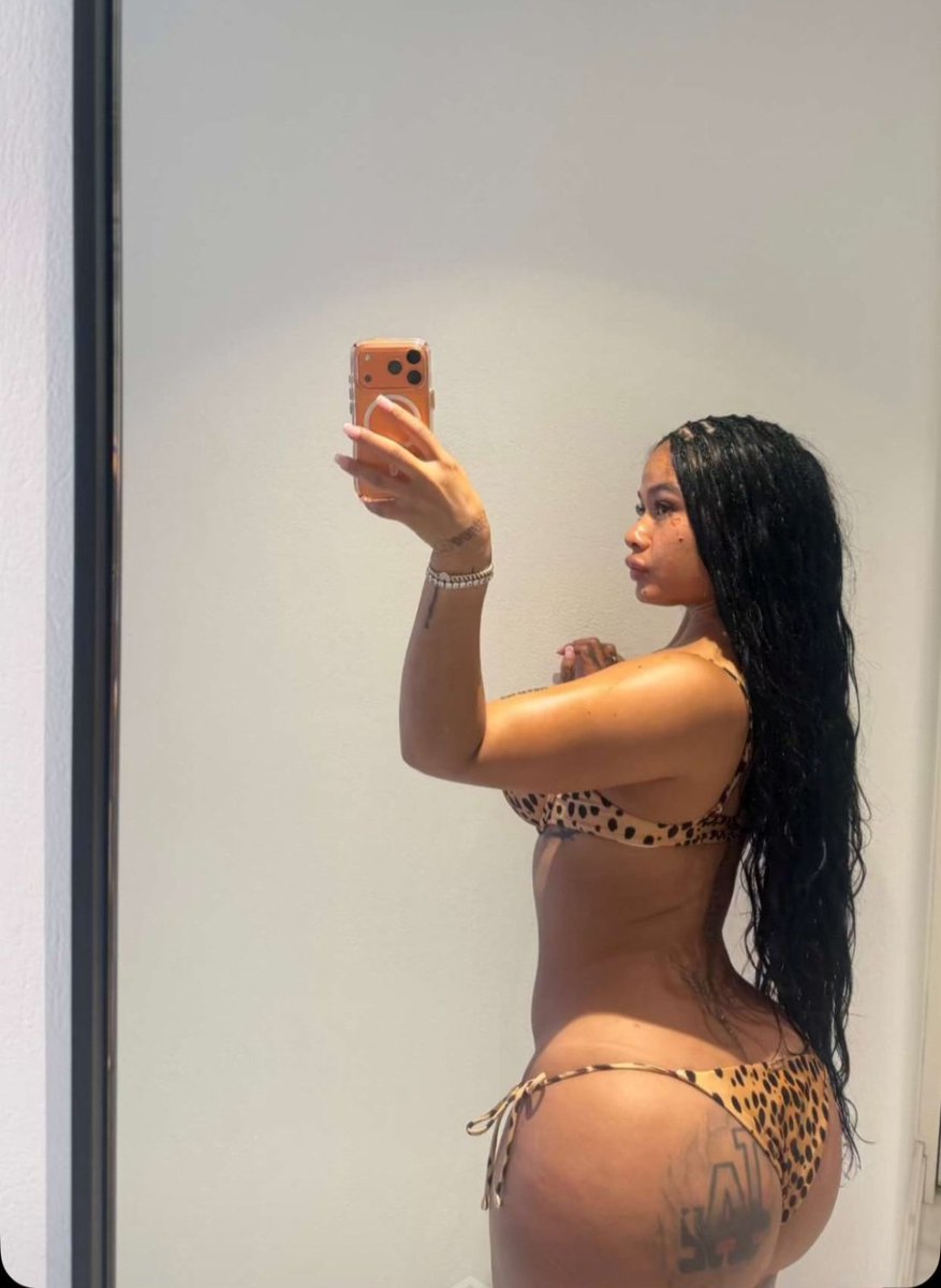 Kamilaure's tweet photo. India love 😍🥰 https://t.co/cCFqA5gDHH