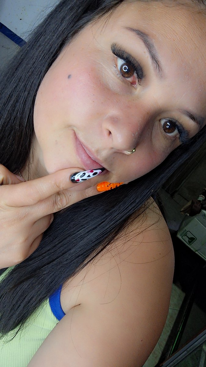 HerranNidia's tweet photo. Join my online show @Stripchat 👉 https://t.co/QGUbFstsgT #stripchat #stripchatlive https://t.co/VWuaw6P0ZH