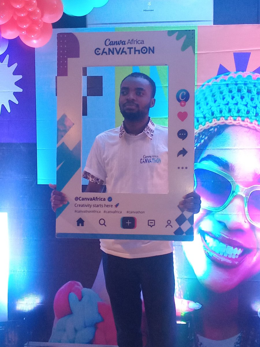 Ikenna_Gabriel1's tweet photo. Had a swell time today at Abuja's #canvathon !
I came to watch people cook but I ended up as a chef 😂
I still cooked o, even though my team didn't win but all the same, it was pretty cool connecting with other designers.
Looking to attend more events here before I leave. https://t.co/OByGRU0ivZ