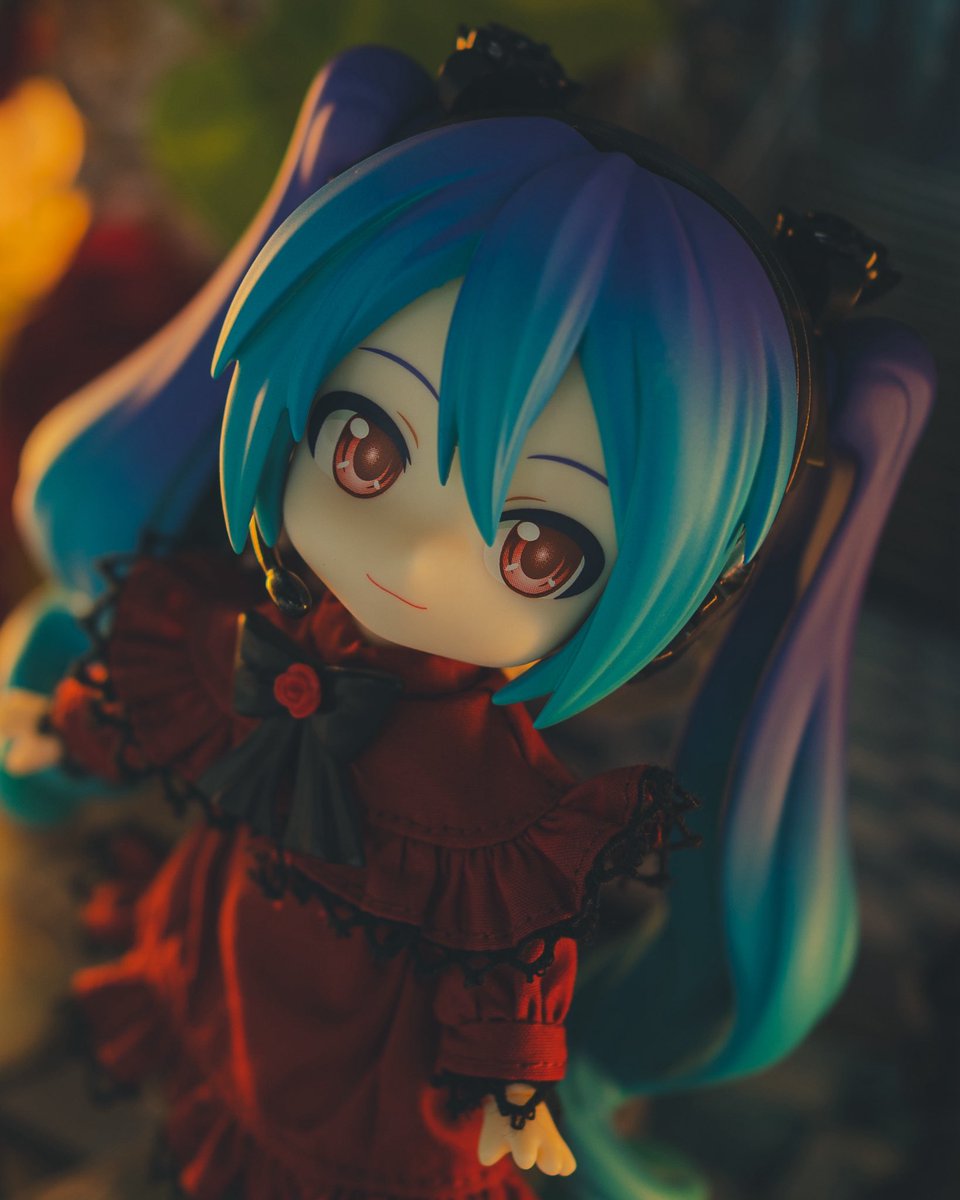 rollroll_cute's tweet photo. 🌹🩵

#내손안의작은친구
#初音ミク https://t.co/E6HOqUf6ZT