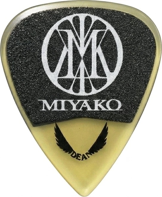 AikyokuOfficial's tweet photo. 【入荷案内】
世界で活躍するメタルバンド、LOVEBITES Miyakoさん新シグネチャーピック「OUTSTANDING POWER PICK」が再入荷しました！
■Amazon⇒ https://t.co/7Gg3QN4Jwg
■楽天⇒ https://t.co/w15vFQRfi9
■Yahoo!⇒ https://t.co/RSNgKHR0rp https://t.co/Ba7WzFdFxE