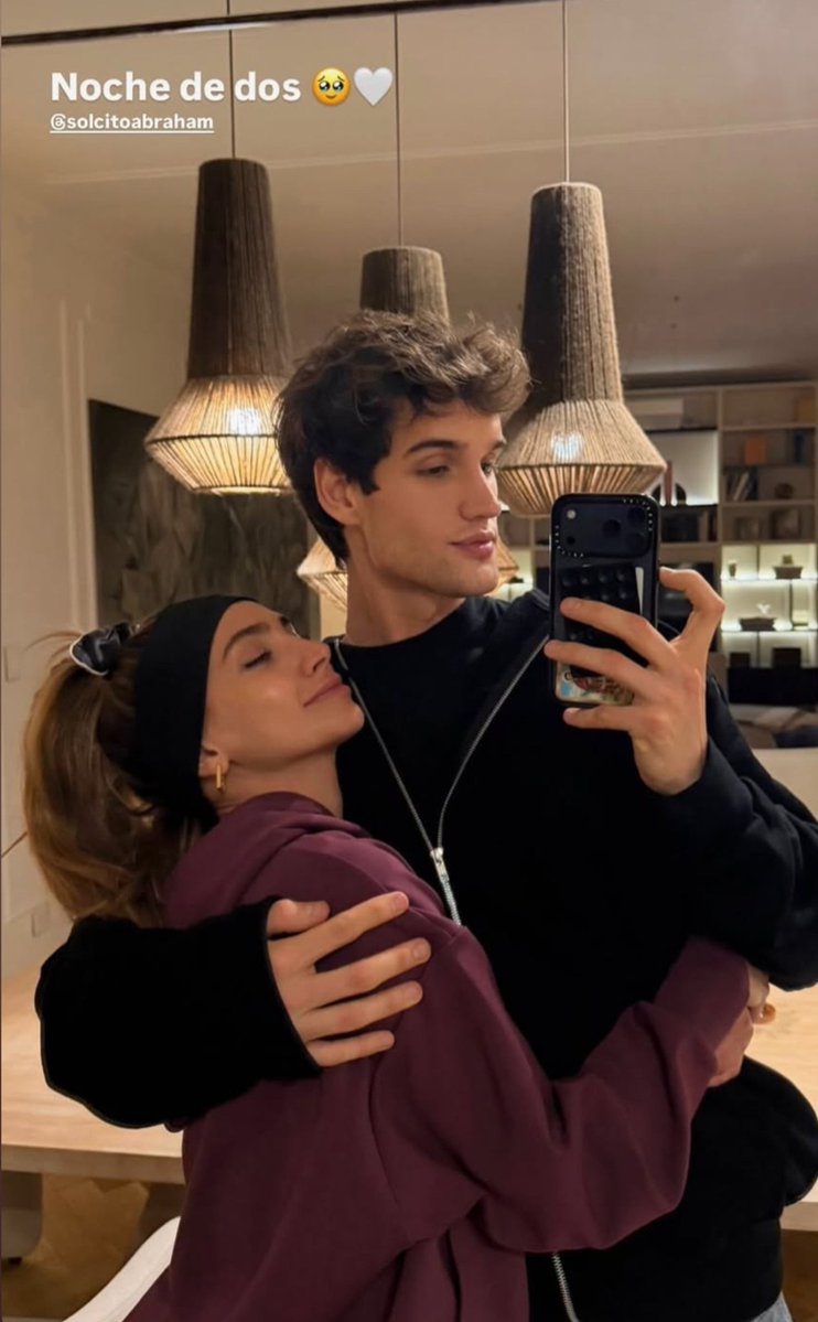 scorpioswift's tweet photo. Franqui y Sol 🥹🤍 amo esta amistad https://t.co/xCnDtNMN5D