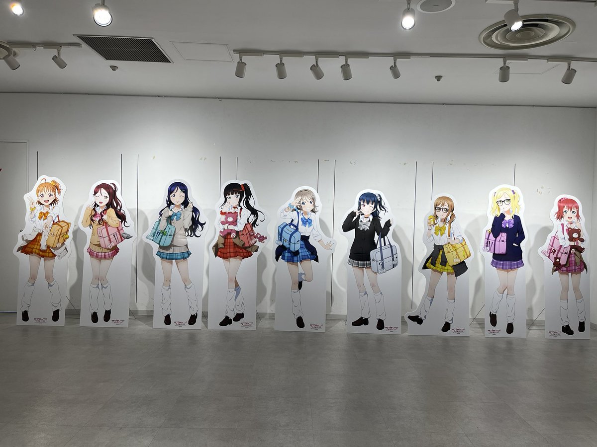 curekana_inori's tweet photo. ギャルAqoursちゃんに会いに🥹🥹💕

#Aqours
#lovelive
#新宿マルイメン https://t.co/wavyfo3jOn