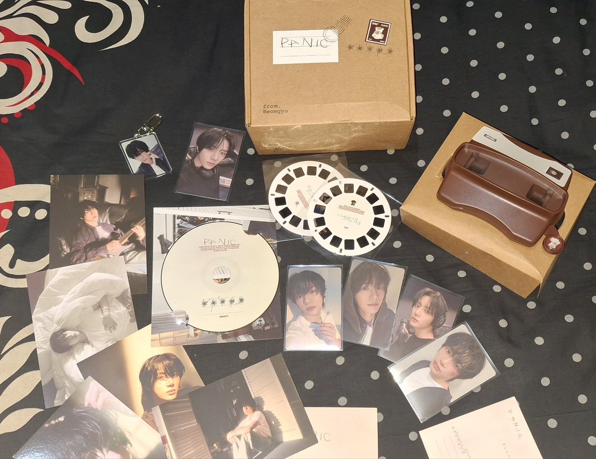 beomfaa's tweet photo. WTS album beomgyu panic fullset+pob weverse unsealed
💸200k 

✅️pc+album good condi
✅️pob weverse (termasuk keychain)
✅️price incl pack
✅️no minus alias masih fullset
✅️bisa oren+keep event

📍jambi
t. want to sell,beomgyu,txt, wtb, wtt, bu https://t.co/OWfgXFewYX