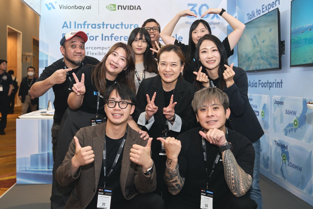 visionbayai's tweet photo. Tech Week Singapore 2026 — What a week! 🎉

Thanks to everyone who visited Booth #5-N41 and connected with us! 🙌

GPU Compute. AI Platform. Token Services. AI Factory.

The journey continues. 🚀

👉https://t.co/RHi9bemfl6 https://t.co/xUalezLwS2