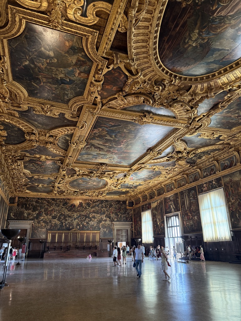 DenverRayburn's tweet photo. Yes, Rome was great. But the Republic of Venice is CRIMINALLY underappreciated in America

It lasted 1,100 years and built a moving assembly line centuries before Henry Ford https://t.co/YnAsuQsC40
