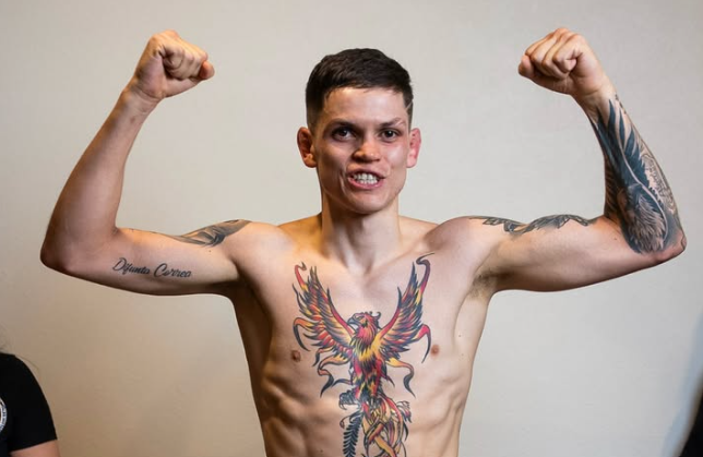 Barrelelapierna's tweet photo. Mañana a la noche 🇦🇷Gabriel Urbino (7-0) va por el titulo mosca de LUX. A las 00:00hs arrancan las estelares por FIght Pass #LUX63 https://t.co/VUwbIUEcpB https://t.co/DZEVXRH8r7