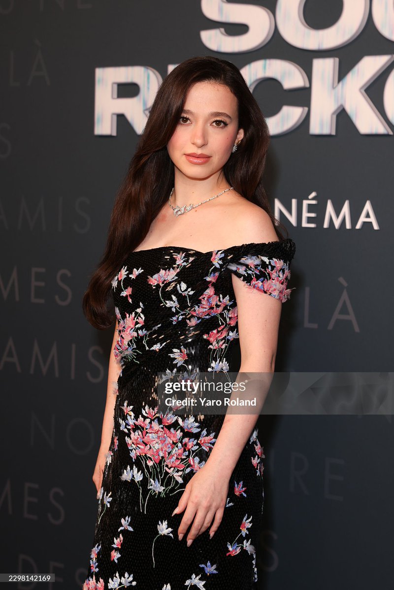 mikeymadisons8's tweet photo. Mikey Madison at The Social Reckoning" premiere at Pathé Palace on October 01, 2026 in Paris, France. 📸: (Photo by Yaro Roland/Getty Images) https://t.co/L9pVizszrw