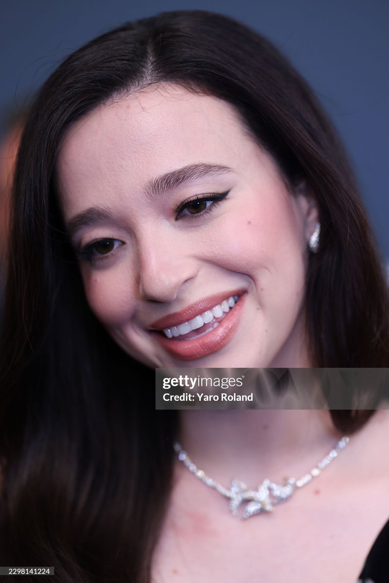 mikeymadisons8's tweet photo. Mikey Madison at The Social Reckoning" premiere at Pathé Palace on October 01, 2026 in Paris, France. ����: (Photo by Yaro Roland/Getty Images) https://t.co/ZErAkPecXZ