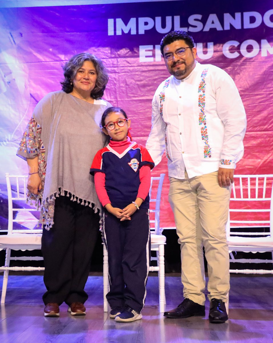 GobNau's tweet photo. El Gobierno de Ciudad #Naucalpan, en coordinación con el Sistema Municipal DIF,, encabezado por su Presidenta Honoraria Adriana G. Escobar, realizó la undécima entrega gratuita de lentes graduados del programa Impulsando tu Salud, beneficiando en esta jornada a mil vecinas y vecinos de diferentes colonias del municipio.💜
#AquiGobiernaLaEsperanza #Naucalpan #ImpulsandoTuSalud #DIFNaucalpan