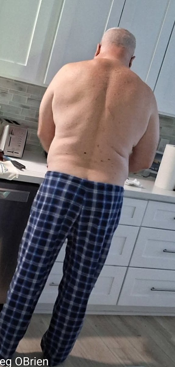 bmaxbear's tweet photo. come see a big daddy with other daddies, a muscle son and much much more something for EVERYONE at https://t.co/cWphc5Cxwl https://t.co/i5ccXmaDrf