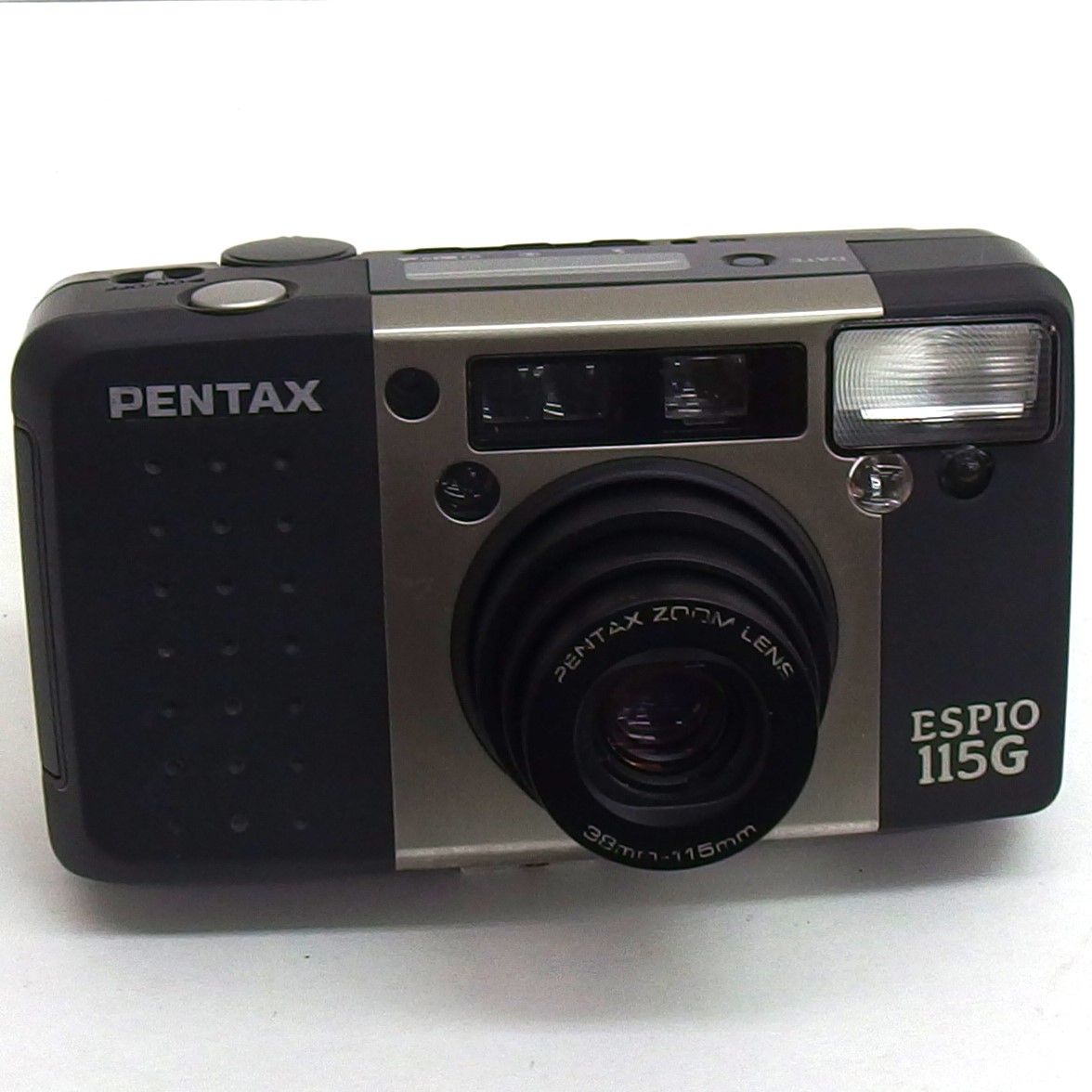 champcamera's tweet photo. PENTAX #ESPIO115G ¥24,000 by みすずが丘店(#あざみ野)
標準的な38-115mmズーム搭載のコンパクト #フィルムカメラ。
四角いデザインのボディはカバンなどに入れた際におさまりが良く携帯性に優れていて持ち歩きしやすいです。
#田園都市線
https://t.co/lNTmL9KNbD https://t.co/5hg7rclalj