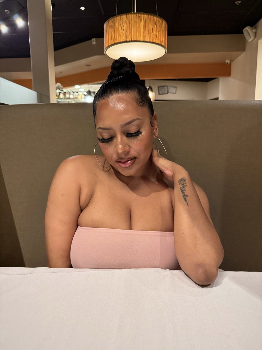 thethcbaddie's tweet photo. oh hey https://t.co/2BliCBJDDU