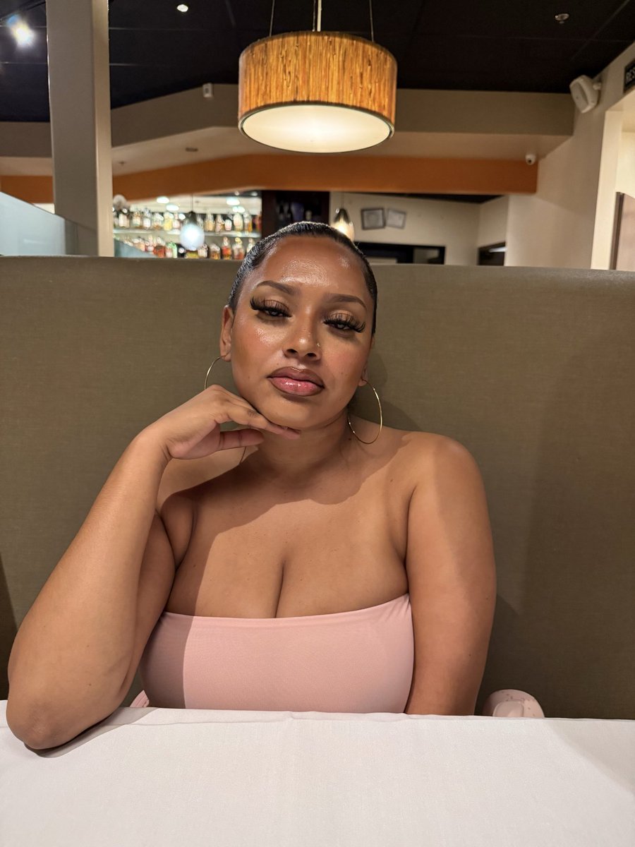 thethcbaddie's tweet photo. oh hey https://t.co/2BliCBJDDU
