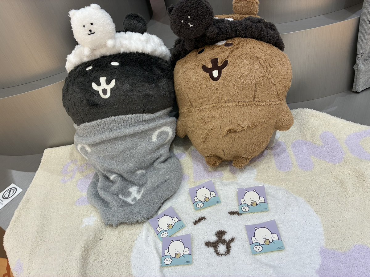 nagano_mkt_shop's tweet photo. ＼ ノベルティのお知らせ ／

#ナガノマーケットGINZA

本日10/2(金)より、お買い上げごとに「ステッカー(布団)」を1枚プレゼント💝

ぜひお越しくださいませ✨ https://t.co/FvcxfLArj6