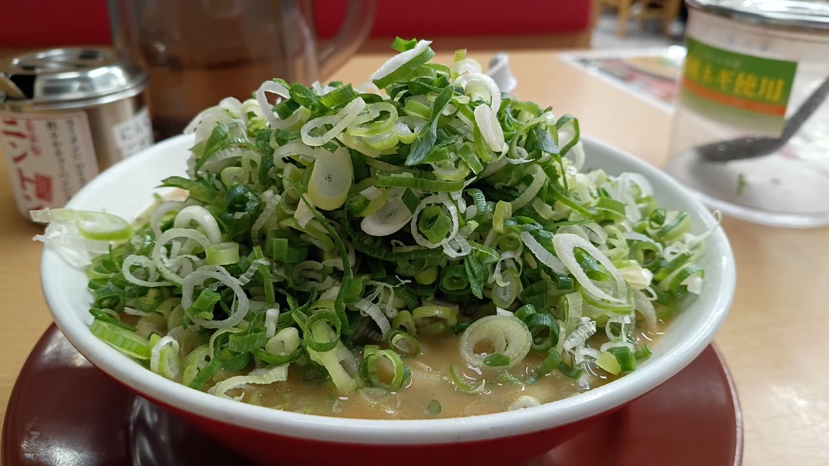 happyswing_'s tweet photo. 昨日は天一の日って行ってみたら車の大渋滞
待ってられへんので変更

#ラーメン
#醤油豚骨ラーメン
#ねぎボトル2杯
#ねぎをおかわりするやって他にいるのかな…？
#横綱 https://t.co/BFF0ONdXs0