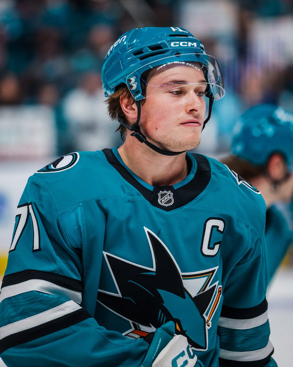 The Captain Celebrini era begins! 🫡 
 [📷](https://pbs.twimg.com/media/HTl2qf-aYAAAEmE.jpg) [📷](https://pbs.twimg.com/media/HTl2qgJbQAAc8xF.jpg) [📷](https://