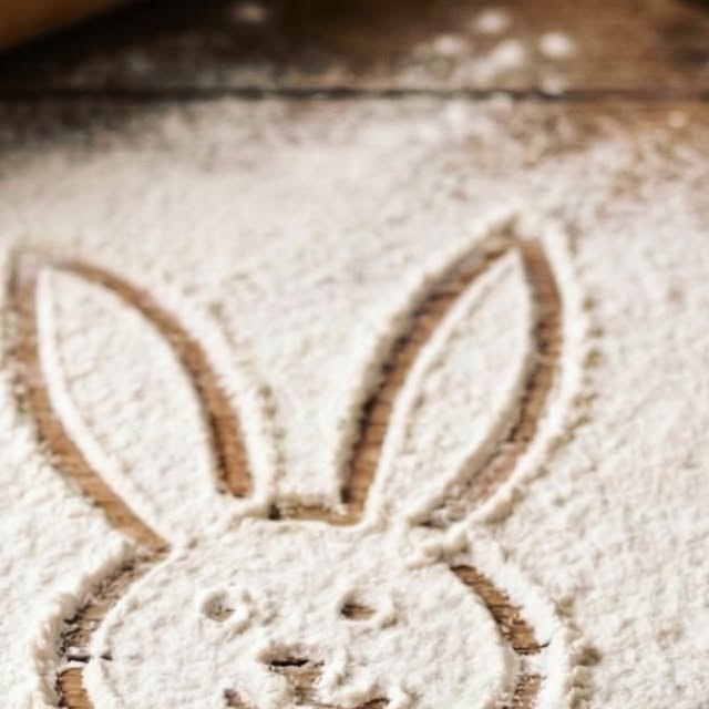 emmacampbell4xf's tweet photo. URGENT! ACTIVELY SEEKING AN EXPERIENCED PASTRY CHEF

Au Fournil de Plainfaing Bakery-Pastry Shop is expanding its team. POSITION
• Permanent contract, available immediately
• 40 hours per week
• Tuesday to Sunday
• Start at 4 a. m. • Salary https://t.co/h5gTNh6FB1