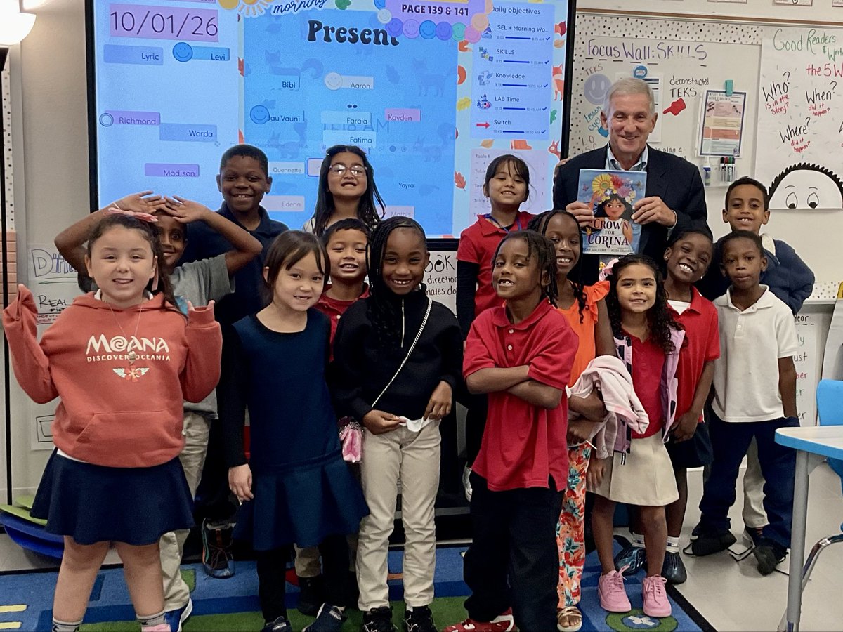 SchoolJill's tweet photo. A huge thank-you to the wonderful volunteers, including Trustee Dan Micciche, for taking the time to read to our students and share books that celebrate and highlight Hispanic heritage during #HHM. We truly appreciate your time, support, and commitment to our students! https://t.co/ZsiLtKeAo9