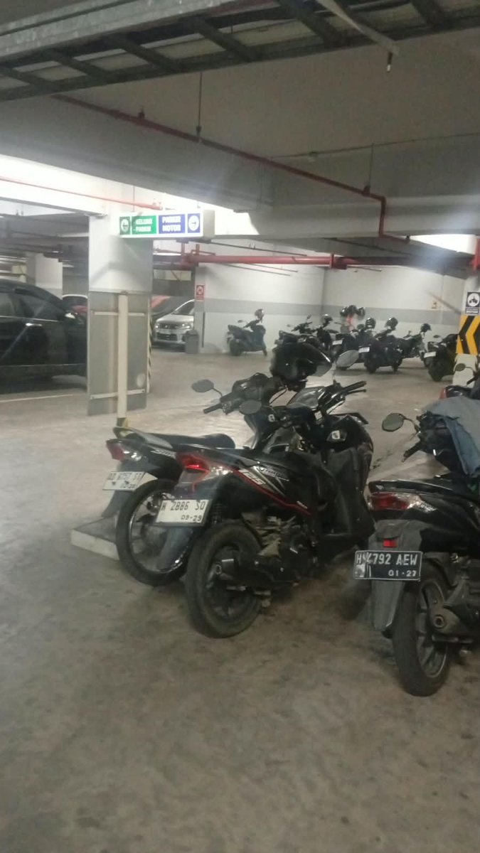 ejapatnersmg's tweet photo. Nersyukur banget hari ini bisa 3s dengan pasutri masih mudah u 30 cantik badan bagus ramah semua sefrekuensi . Jafang2 nemuin ini https://t.co/7chJSIzdLJ