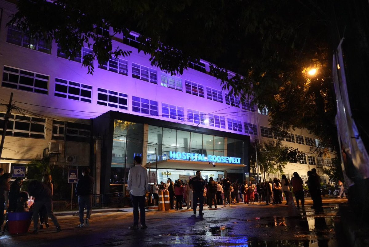 MinSaludGuate's tweet photo. ¡Nos iluminamos de rosa!

Por primera vez, el @HRooseveltGT se iluminó de rosa para conmemorar y promover la lucha contra el cáncer de mama. https://t.co/ieHUFp7SQp