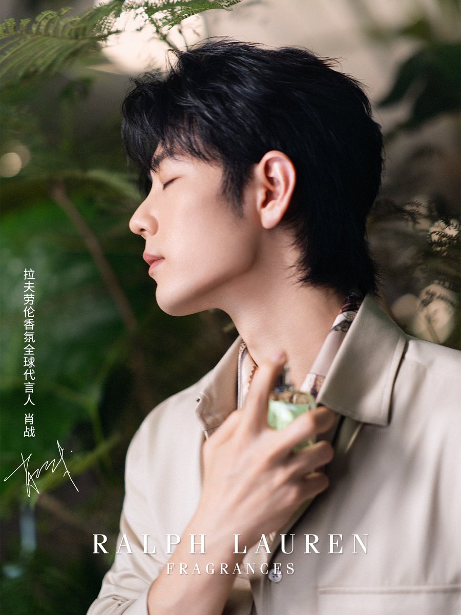 XiaoZhan_OFC's tweet photo. 【261002 Photo】

#XiaoZhan1005NewsPort
#XiaoZhan #肖战

Ralph Lauren Fragrances Weibo updated:

With Ralph Lauren Fragrances global ambassador Xiao Zhan, tune in to holiday mode. https://t.co/mA2nxrE7EV