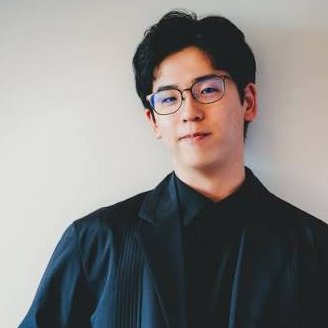 ptna_tokkyu's tweet photo. 神原雅治さん（2023銅賞）、ラジオ出演
10/3（土）18:45～ Fm yokohama 84.7 mhz「Piano winery ～響きのクラシック～」
https://t.co/lVVi6zZGZw

まもなくドイツで学ぶ予定の神原さん。音楽やピアノのこと、師匠の関本昌平先生・清水皇樹先生のレッスンでの美意識など、多彩なテーマで樋口あゆ子さんとお話ししました！

聴取はradikoでFMヨコハマをクリック
https://t.co/Glsrd8CPmO
（放送後1週間、上記クリックのタイムフリーで「聞き逃し」あり）