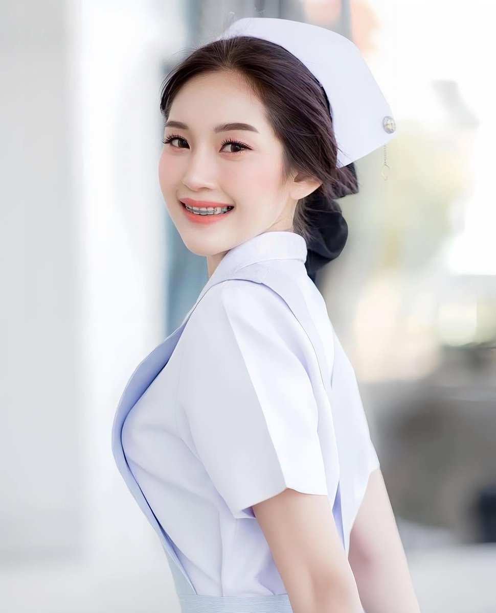 MileyPanshi's tweet photo. จงหาคนที่ใจเย็น
เพื่อมาดับความใจร้อนของคุณ 🌬️🧐 https://t.co/jZhQjdW9Fx