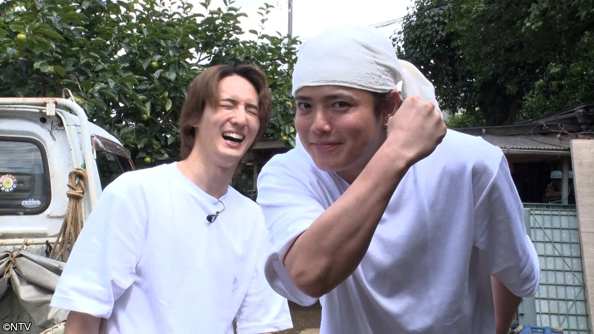 shu1tv's tweet photo. ⋱ 𝟏𝟎月𝟑日(土) の #シューイチ☝🏻⋰

あさ8時40分ごろ〜
Travis Japan🐯の #スタディーJAPAN🗾
秋の味覚をスタディー🍇【後編】
￣￣￣￣ｖ￣￣￣￣￣￣￣￣￣￣￣￣￣￣￣
🤍川島如恵留さんと💛吉澤閑也さんが
今まさに旬を迎える秋の果物をスタディー✐☡

前回秋野菜を学んだ“のえしず”の2人は
老舗果樹農園へ！
熟した実を見極めながら収穫に挑戦💪
しかし目利きの難しさに2人は大混乱😵‍💫💦
堅実派・川島さん vs 感覚派・吉澤さん
しっかり目利きすることはできるのか？👀

そして野菜ソムリエプロの緒方湊くんが
収穫した秋の果物を使った
意外な絶品アレンジ料理を教えてくれます💡

次週は、クリーニング工場に潜入🔍

#TravisJapan(@TravisJapan_cr)
#川島如恵留 #吉澤閑也 #緒方湊