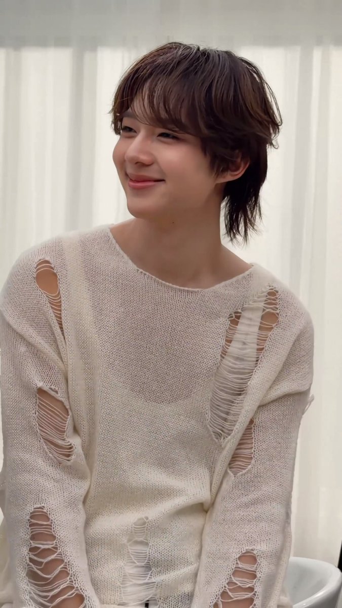 znn_teri's tweet photo. 아 예뻐어어어😭😭😭😭😭😭😭

#BlossominxZeeNuNew
#ZeeNuNew #NuNew @CwrNew ⌏/•᷅•᷄\੭ 𖾕𖾝꙼ᩚ𛲕𖾟 https://t.co/TuGfTcBQbc