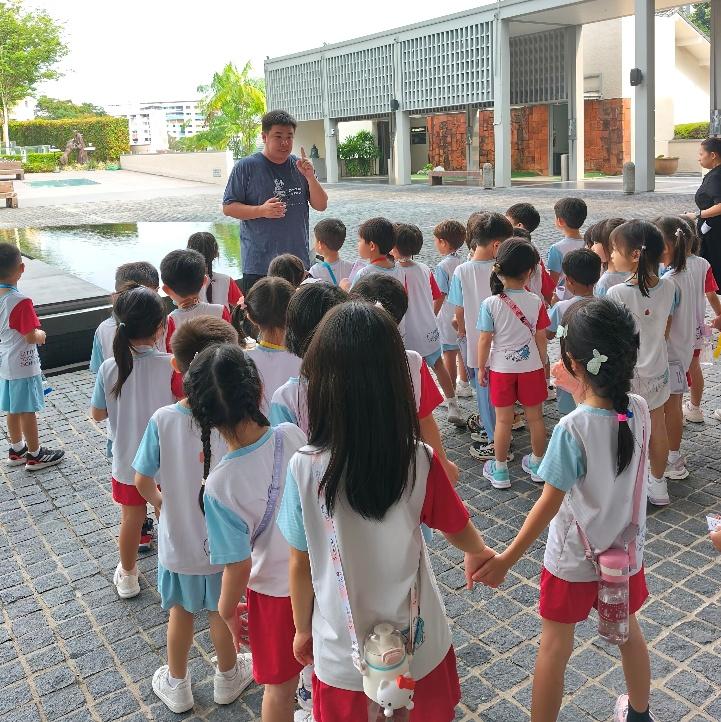NUSHistory's tweet photo. On Aug 26, Bryan Goh led a heritage tour at St. Mary of the Angels for 120 children from Catholic Preschool Education. The tour translated Franciscan history into accessible public history, hoping to spark historical curiosity in these six-year-olds for the future! https://t.co/Glx3TEdjfF