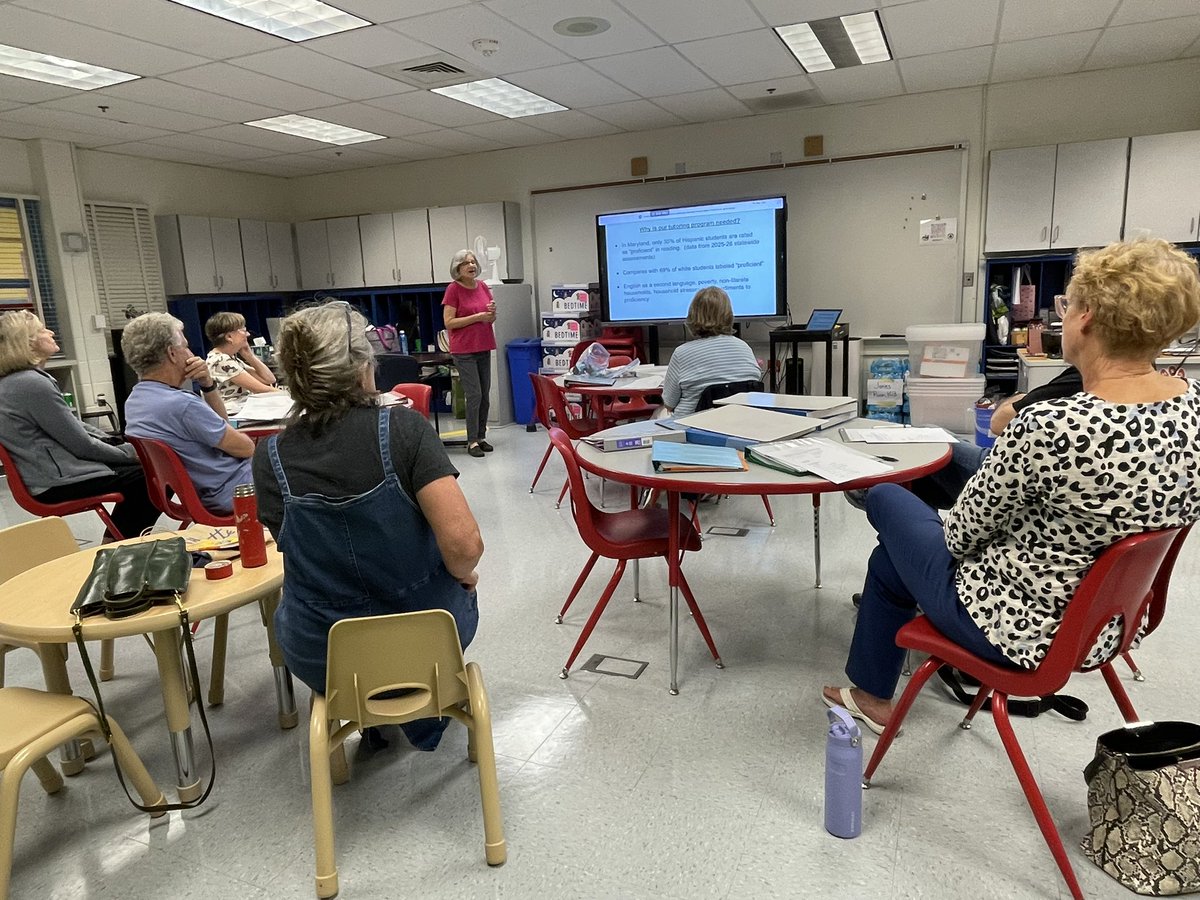 GloriaJCSL's tweet photo. Tutor training is underway as we prepare for the start of year 3 of our Let’s Read Tutoring Club. 15 - 2nd, 3rd and 4th grade @HHESHUSKIES will receive 1-1 reading tutoring 2x’s a week for 1 1/2 hours each session with individual lessons that are prepared by our head tutor. https://t.co/Kb8ygrVWjP