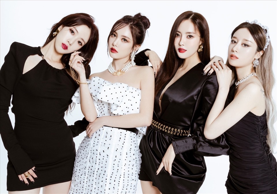 TARA77210233609's tweet photo. MOST STREAMED 2ND-GEN GG ON MELON (DAILY) 

1. T-ARA — 155K
2. GIRLS GENERATION — 138K
3. 2NE1 — 123K
4. SISTAR — 80K
5. APINK — 73K https://t.co/LFLDE6Uv4h