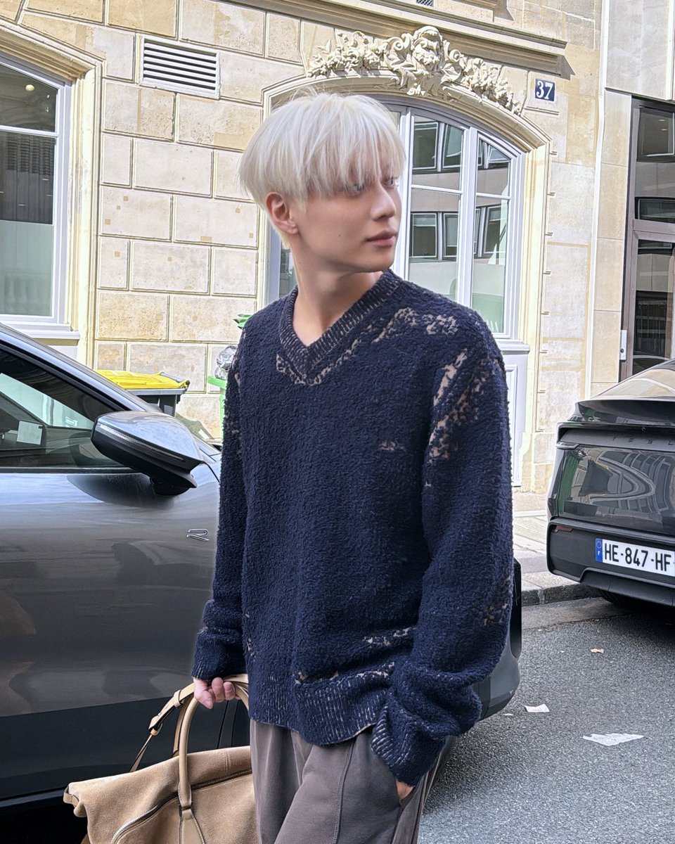 Taemin_Xoalsox_'s tweet photo. Paris Fashion Week 📸

#TAEMIN #태민 https://t.co/Qvl0tDsRrw
