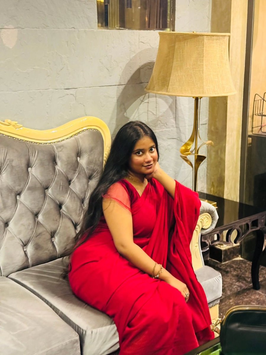 itsaditi_sharma's tweet photo. β€οΈ Red just hits different. Agree or disagree? π
#Saree #DesiFashion #SouthAsianFashion #RedSaree https://t.co/t4mtUPNPeR