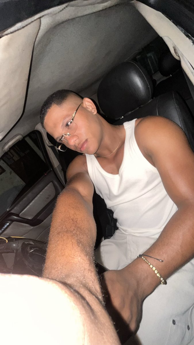 AlfreRodriguez_'s tweet photo. Viernes chiquito o juernes? https://t.co/gO7gzLU3kd