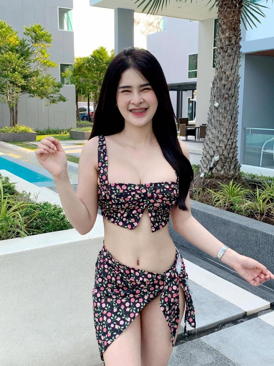 tipiyeca's tweet photo. ที่ใส่เสื้อตัวเล็ก เพราะอยากให้รู้ว่าชอบคับ 🤪 https://t.co/soWETSKvJy