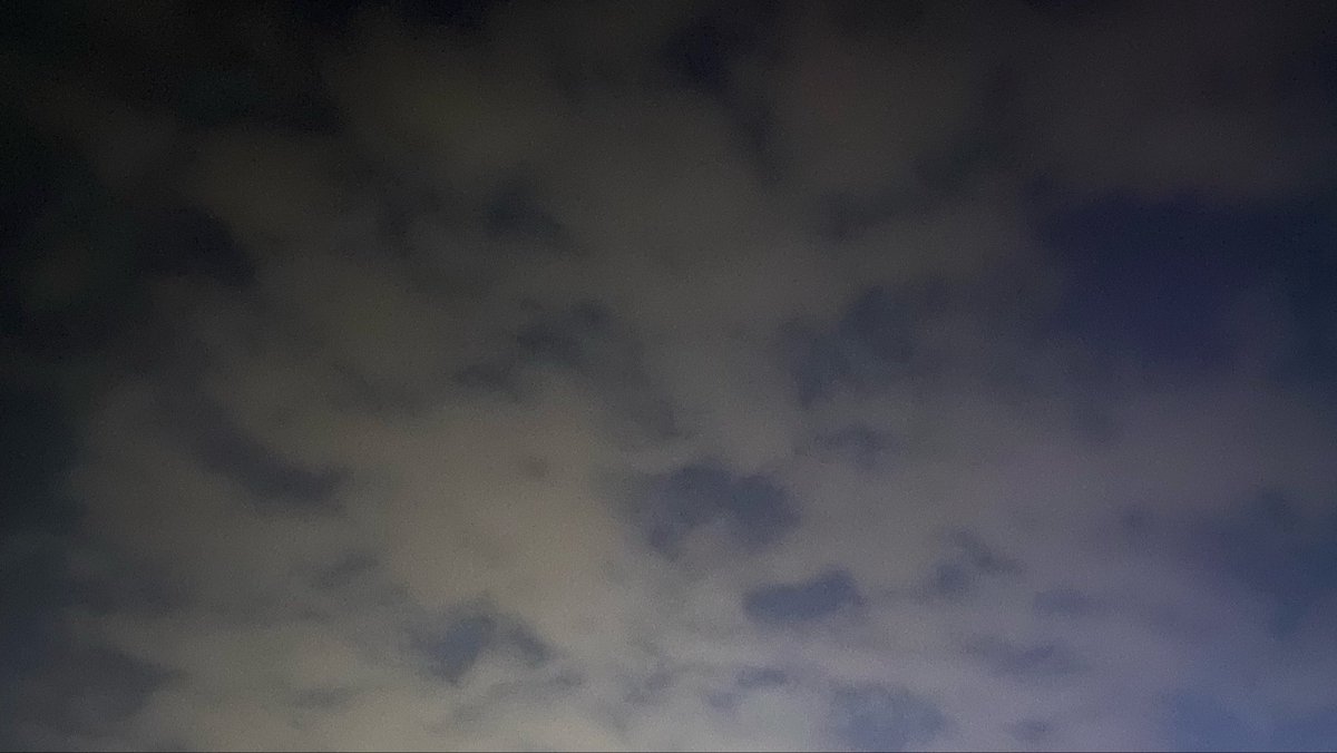 llkaIu's tweet photo. 🌃🌃🌃💫✨. https://t.co/H6IWzQnASa