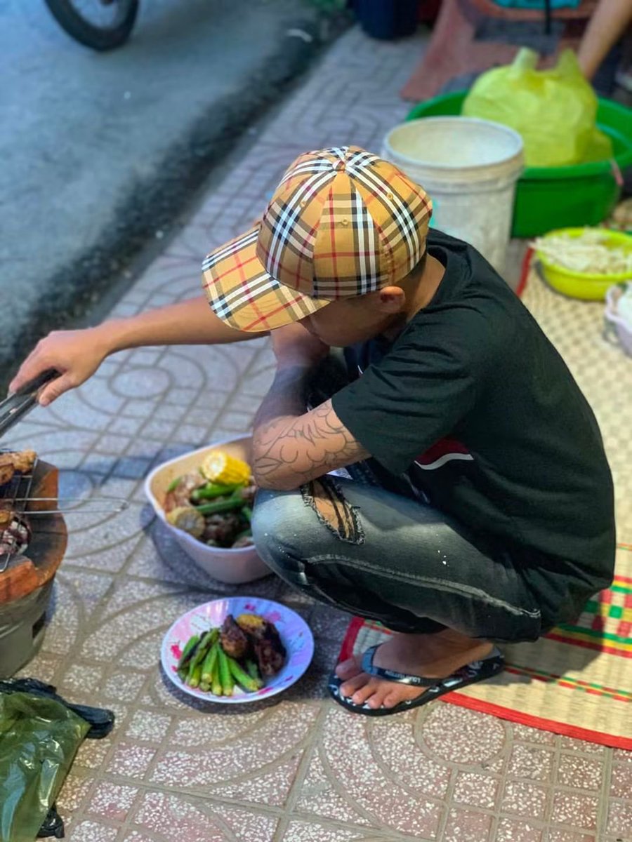 tonghoptraijet's tweet photo. Trước sau như 1 https://t.co/2wOuK6czPz