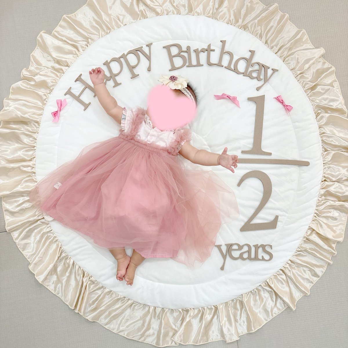 maicha292's tweet photo. 🎀🎂𝙷𝚊𝚙𝚙𝚢 𝟷/𝟸 𝚑𝚊𝚕𝚏 𝚋𝚒𝚛𝚝𝚑𝚍𝚊𝚢🎂🎀

やっと写真撮れた✨
ハーフバースデーおめでとう🥹💕
いつもニコニコの娘が大好きだよ〜🫶🏻 https://t.co/8APaVm0cF7